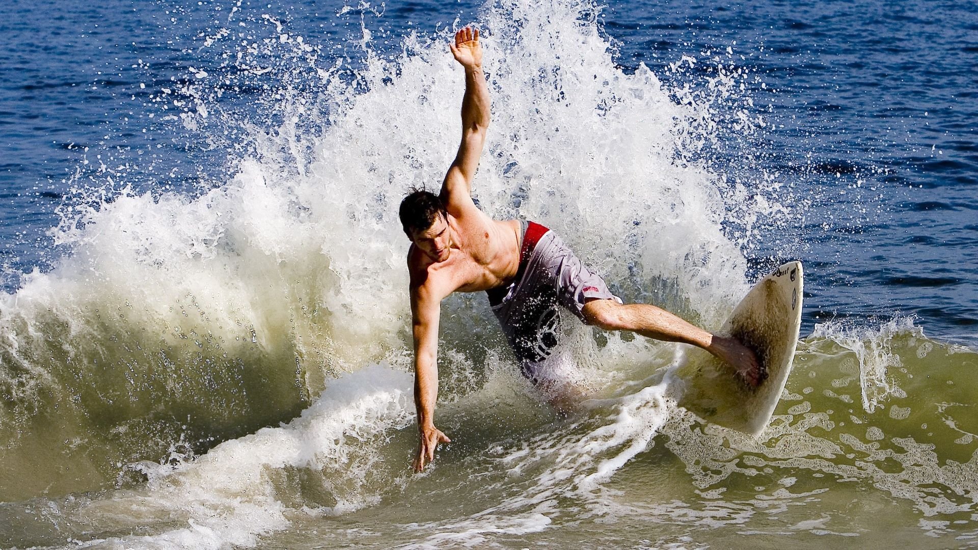 史上最“炸裂”盖帽瞬间，谁是你的“封堵之王”？，封盖和盖帽